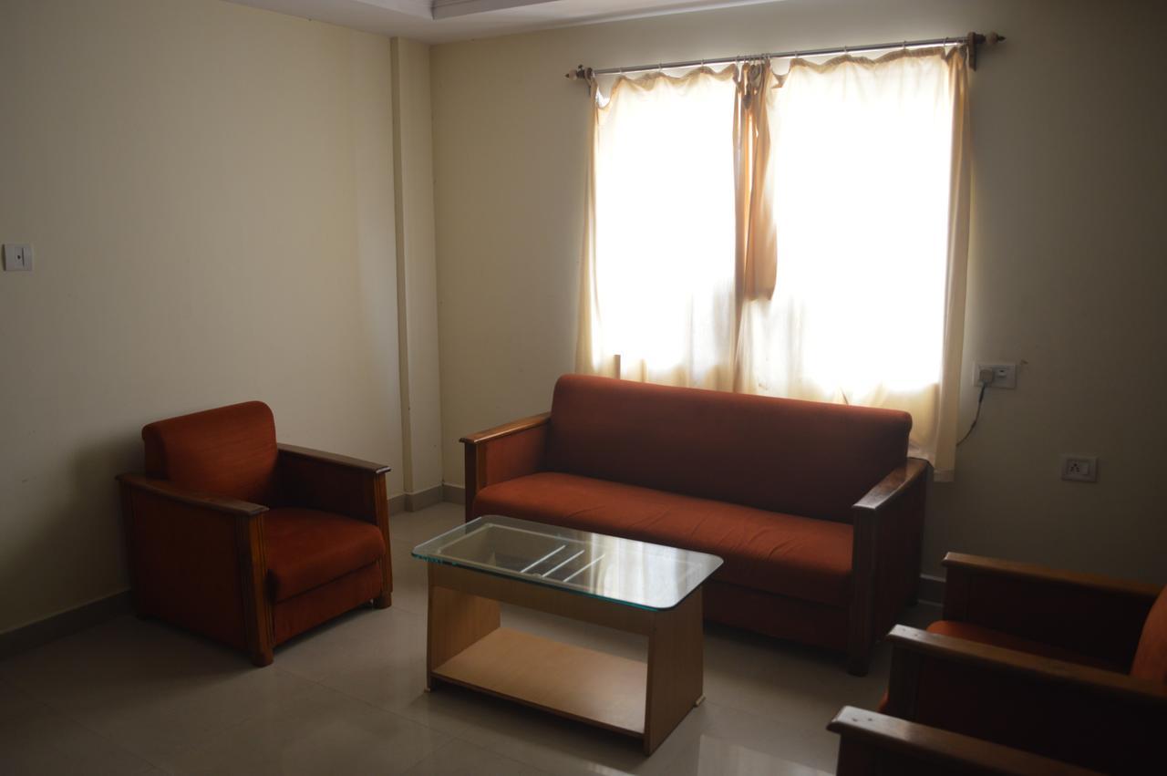 Hotel City Palace Brahmapur Номер фото
